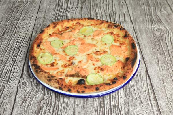 Pizza Salmone Moyenne