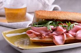 bocadillo  mortadella